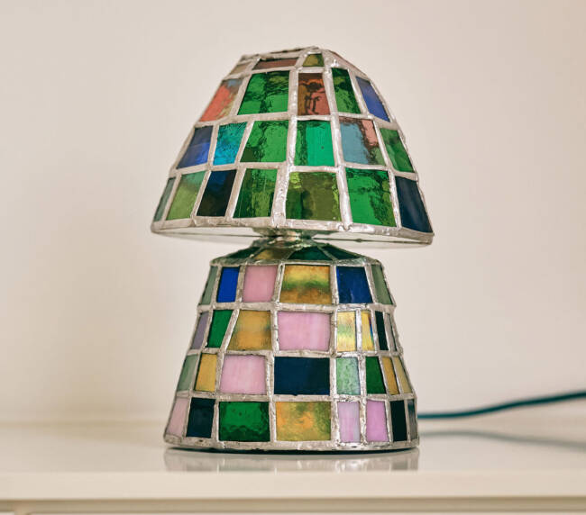 Acheter-lampe-mosaique-verre-étain-champignon-arthur-ristor-Hélène-Rebelo-12