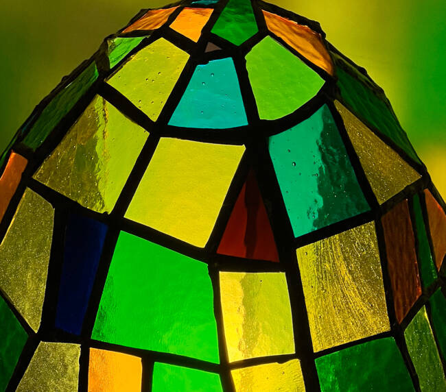 Acheter-lampe-mosaique-verre-étain-champignon-arthur-ristor-Hélène-Rebelo-4