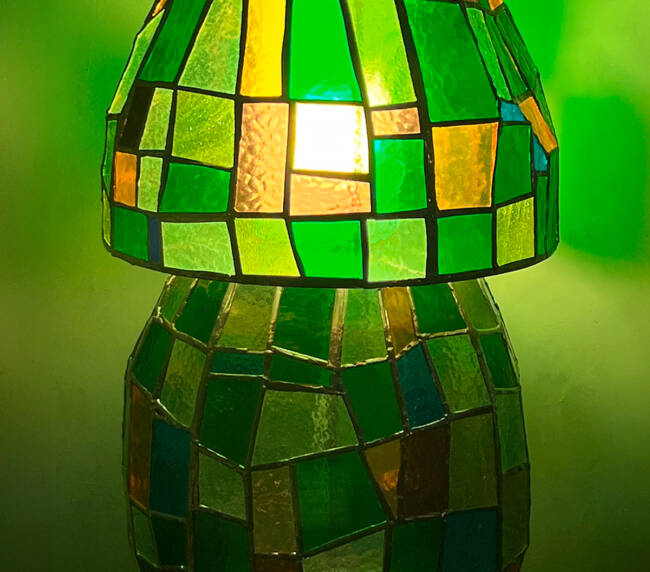 Acheter-lampe-mosaique-verre-étain-champignon-arthur-ristor-Hélène-Rebelo-7