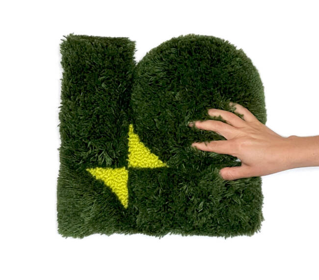 Acheter-tapis-en-laine-vert-fonce-acide-jaune-Stitch-rugs-Hélène-Rebelo-7