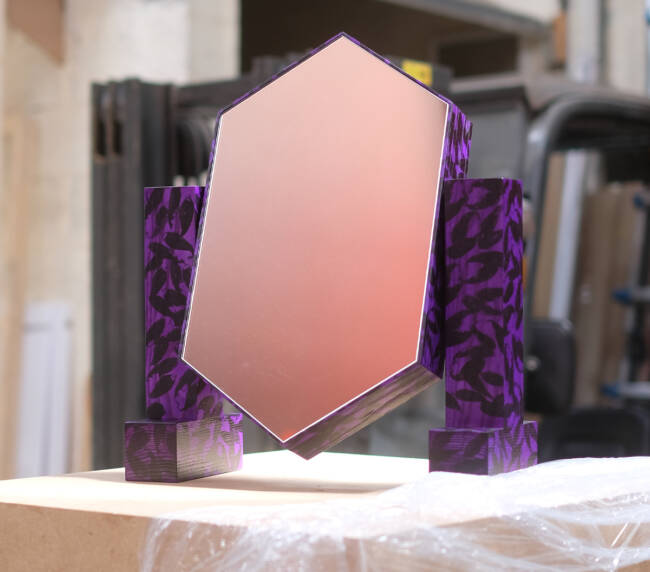miroir-psyché-motifs-beige-vert-violet-Jonathan-Cohen-ébéniste-Hélène-Rebelo-4