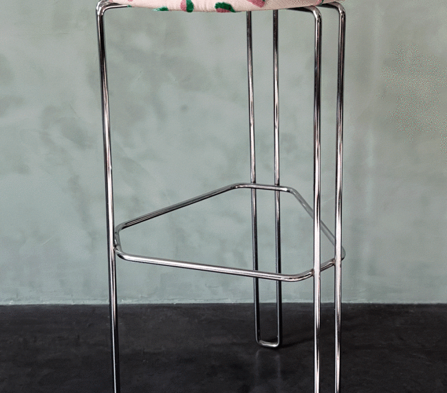 tabourets-de-bar-Area-63-par-Studio-Tecnico-Bononia-lot-de-4-Hélène-Rebelo (4)